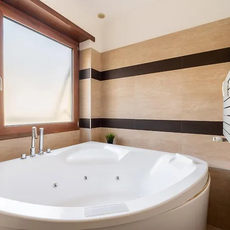 Cielo Suite, Panoramic View With Jacuzzi Apartmán